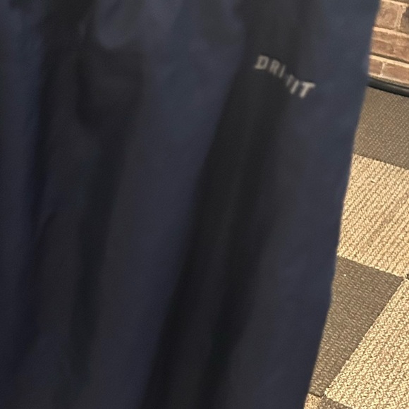 NIKE dri fit athletic pants. - Picture 9 of 16